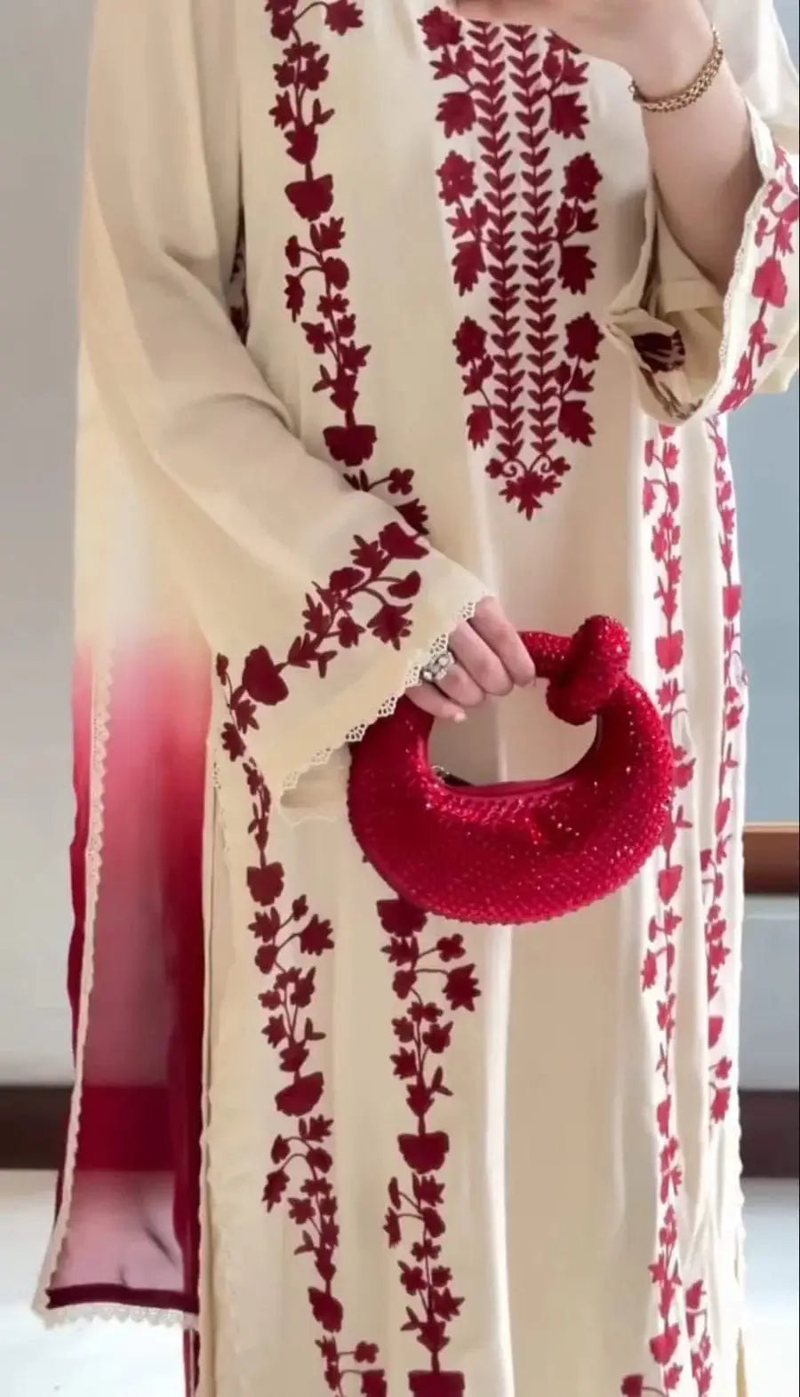 3 Pcs Women's Unstitched Embroidered Suit